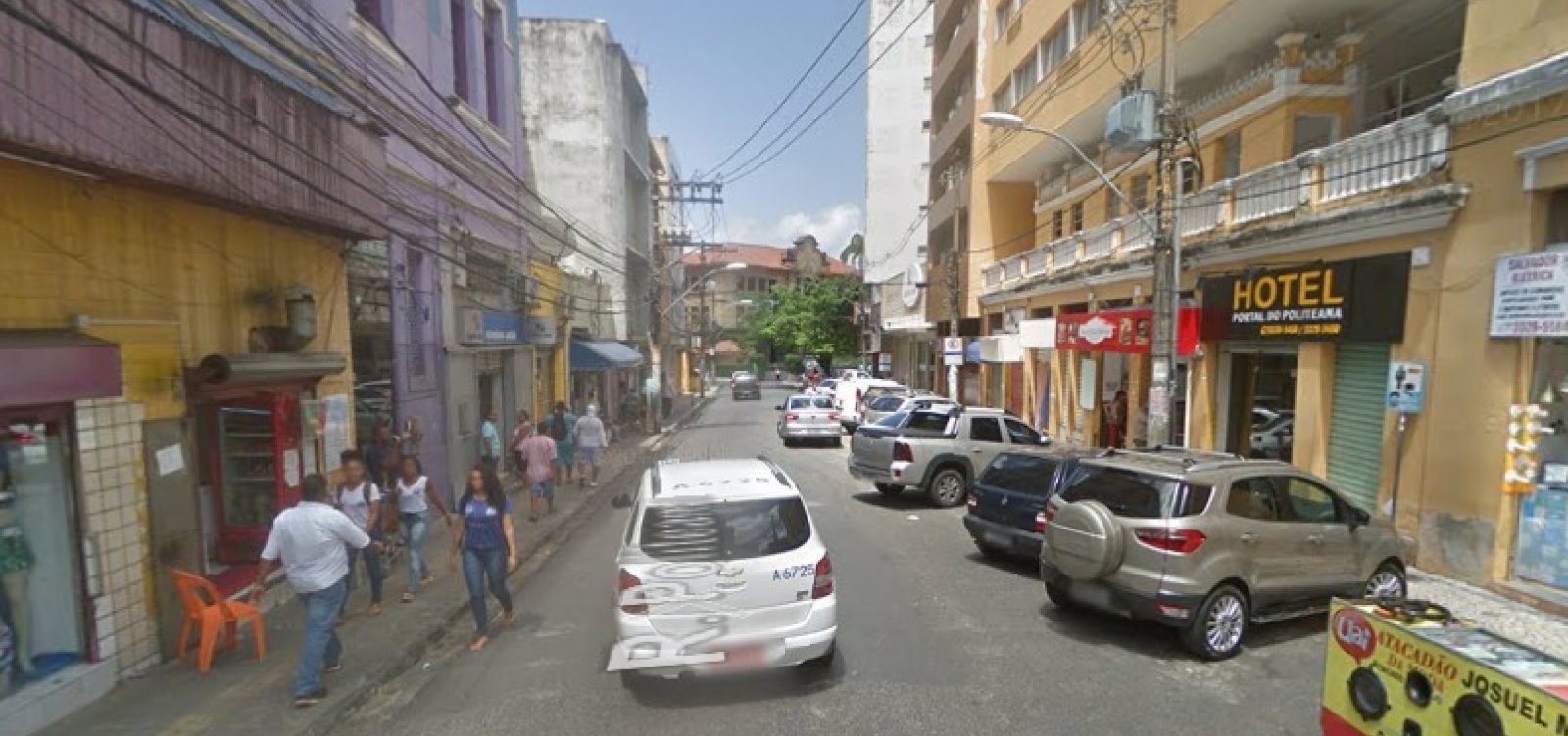 Mulher morre após ser atropelada por ônibus no Centro de Salvador