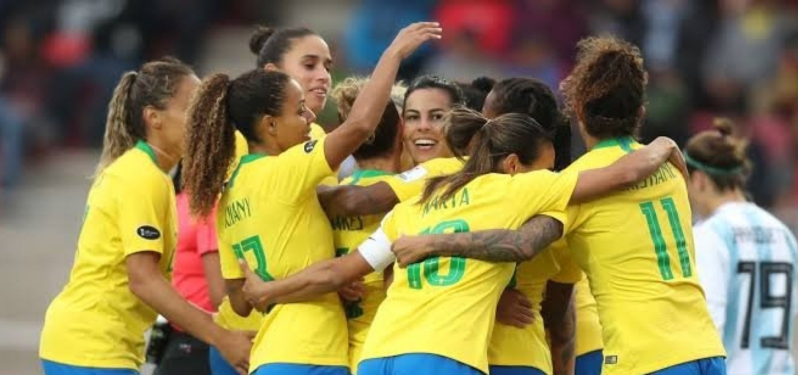 Seleção brasileira feminina volta ao Top 10 da Fifa