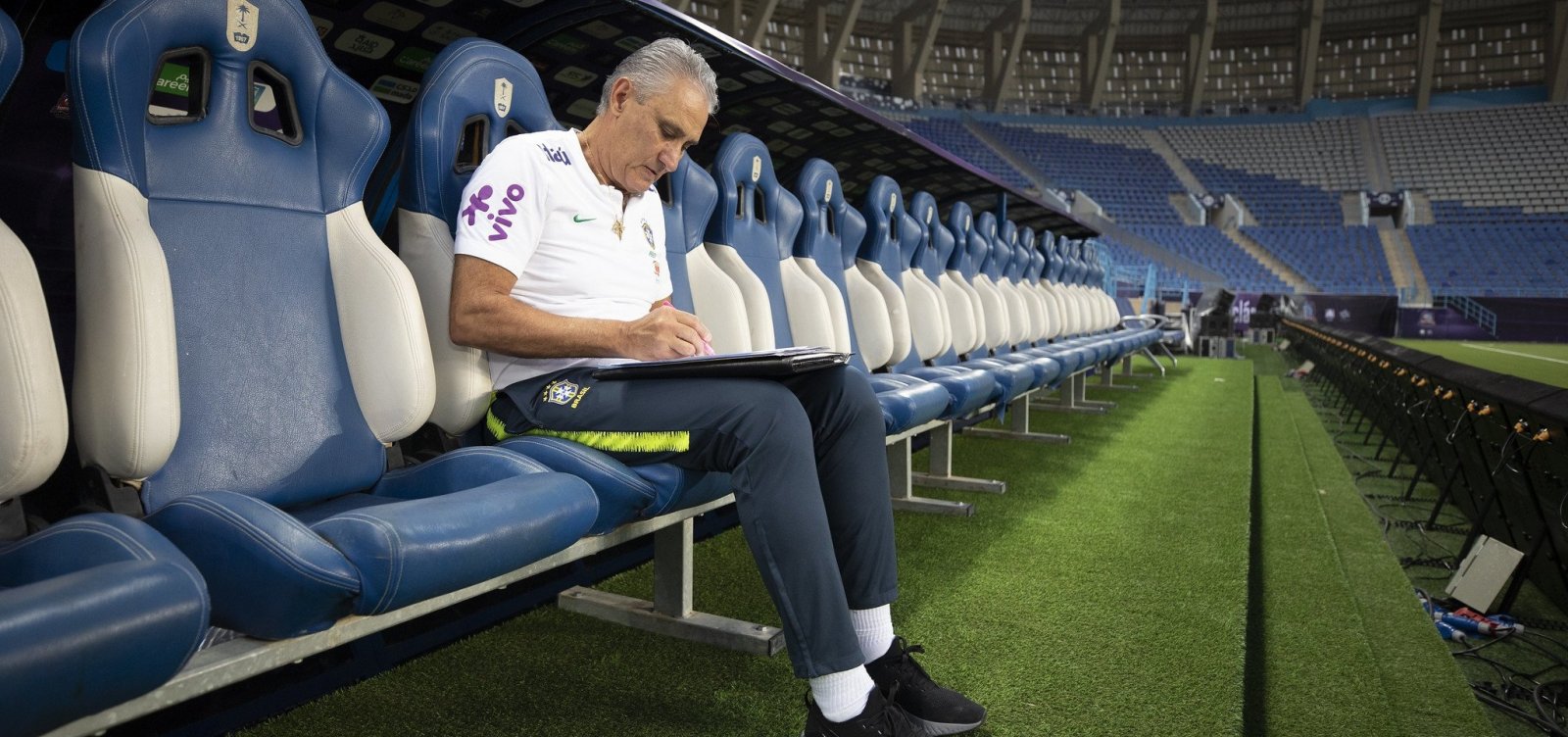 Pesquisa aponta queda da aprovação de Tite como técnico da seleção brasileira