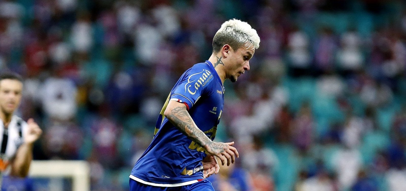 Artur deixa o Bahia após Palmeiras aceitar 6 mi de euros do Bragantino; tricolor não leva nada