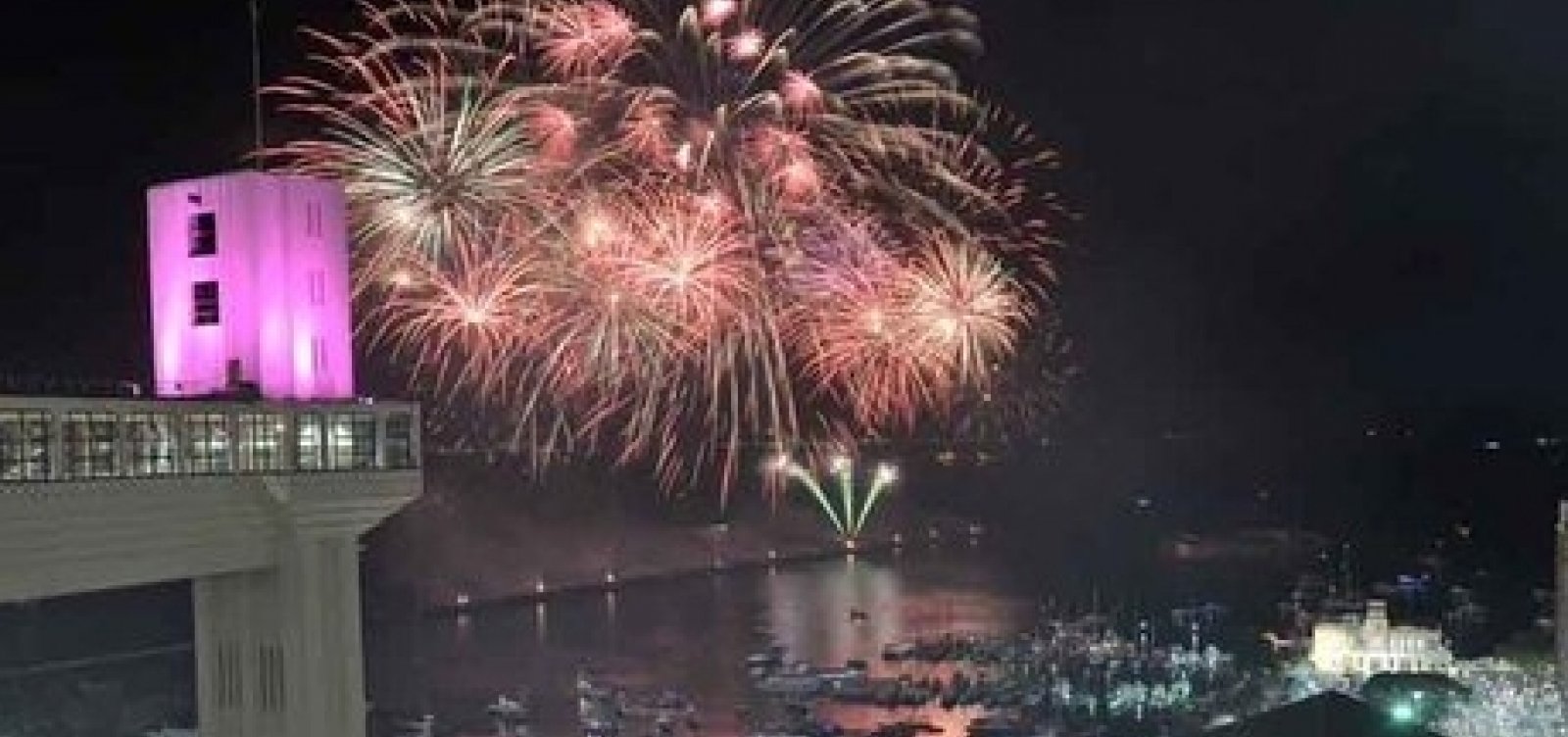 Salvador terá 18 pontos com queima de fogos na virada do ano