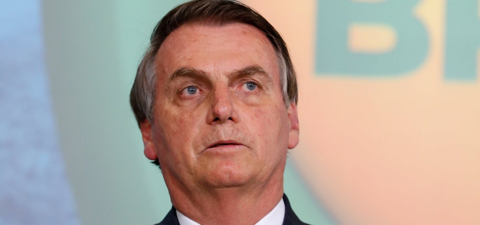 Bolsonaro diz que preço dos combustíveis no Brasil vai aumentar após ataque do EUA