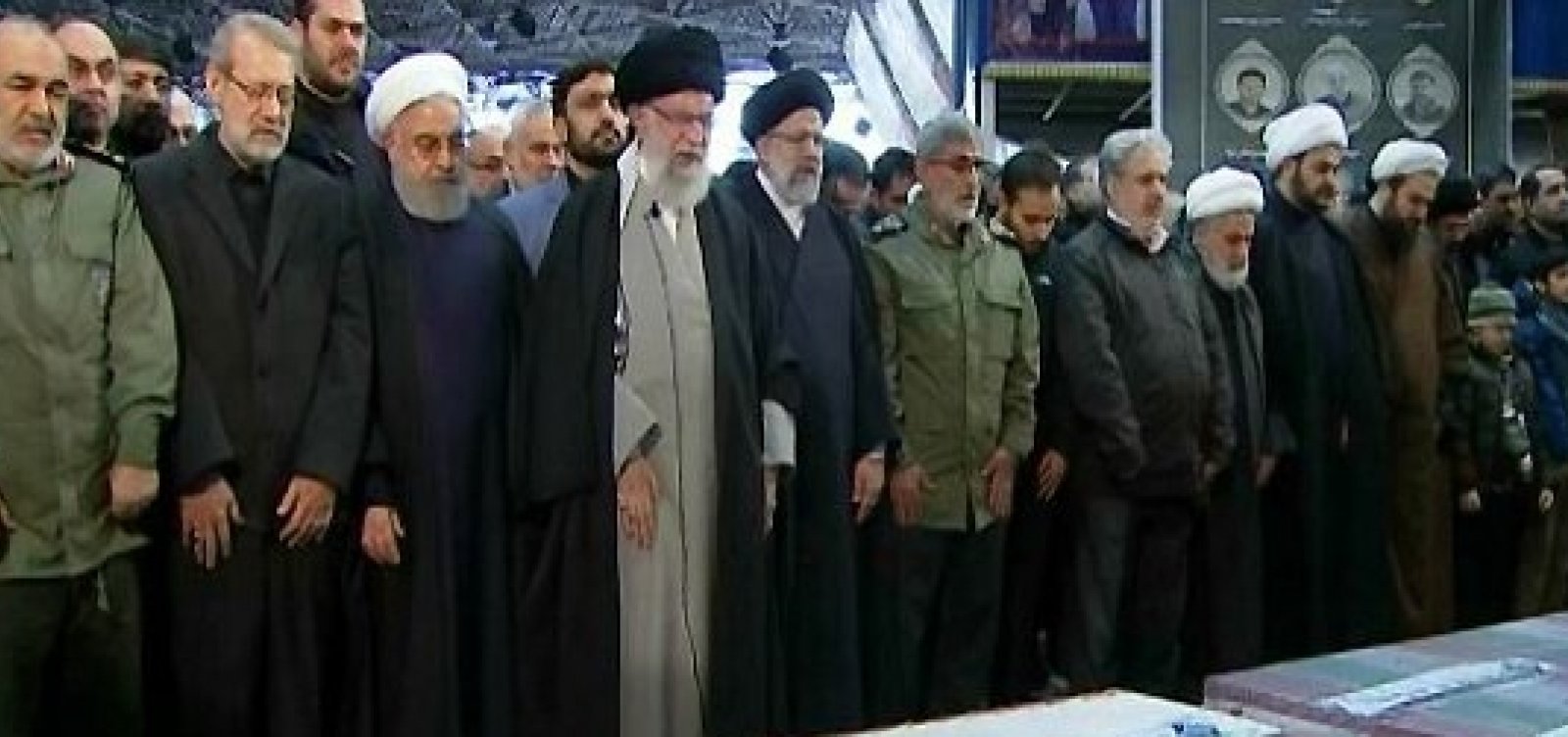 Iranianos fazem homenagens após morte de general morto pelos EUA