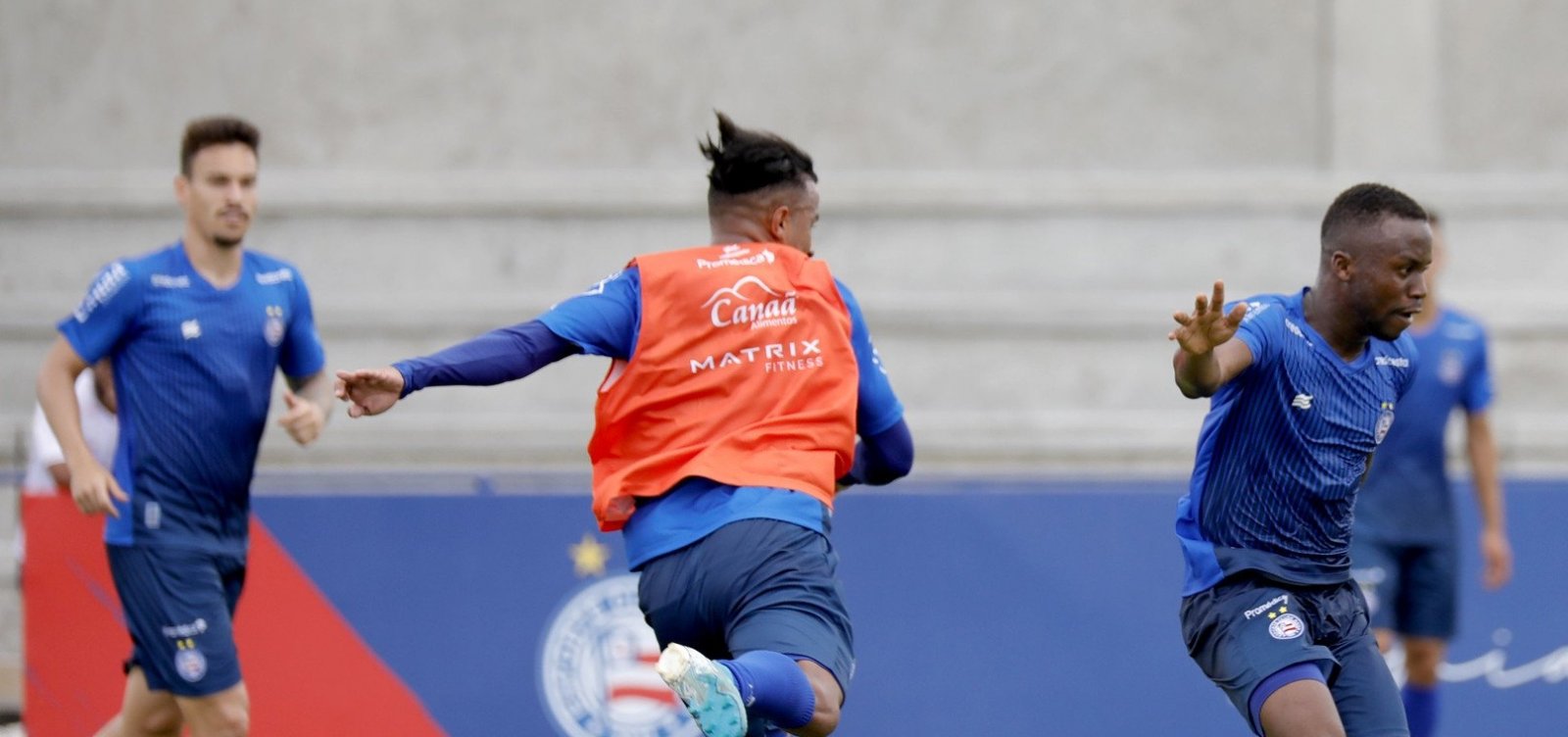 Imagem revela novo jogador do Bahia treinando em CT do Clube