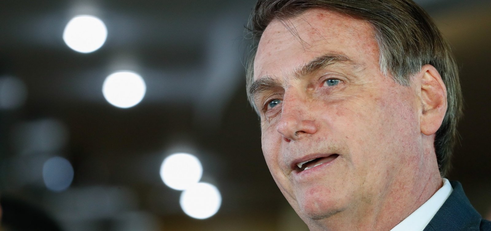 Bolsonaro diz que 'Democracia Em Vertigem' é 'ficção' e 'porcaria'