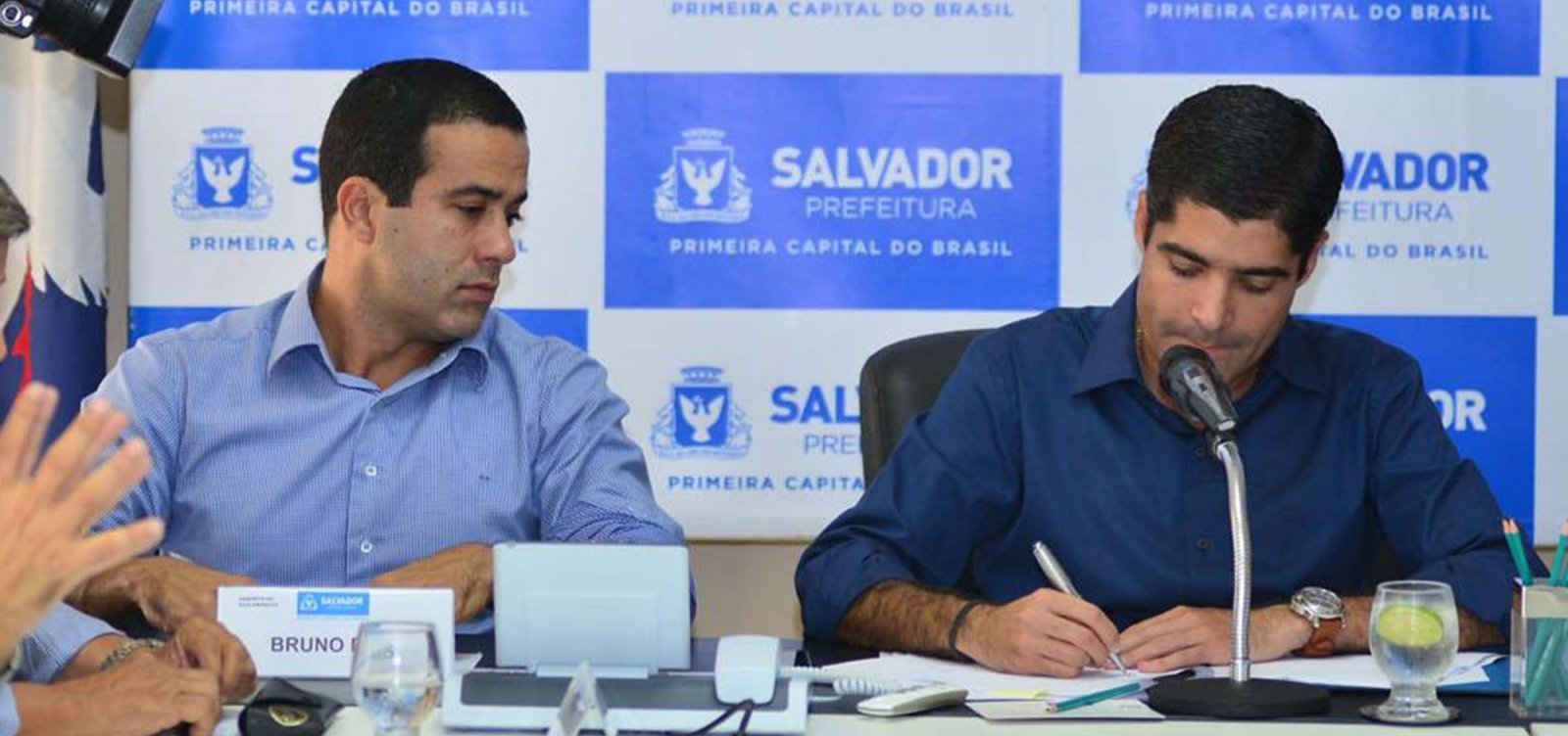 DEM e PDT devem compartilhar palanques em Salvador e duas capitais nordestinas, diz coluna