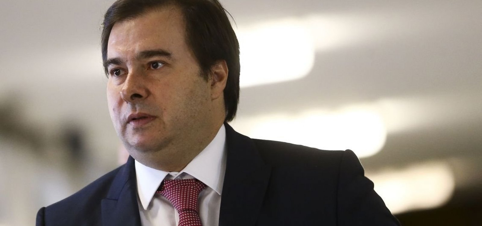 Maia quer que STF revise pensão a filhas solteiras de ex-parlamentares
