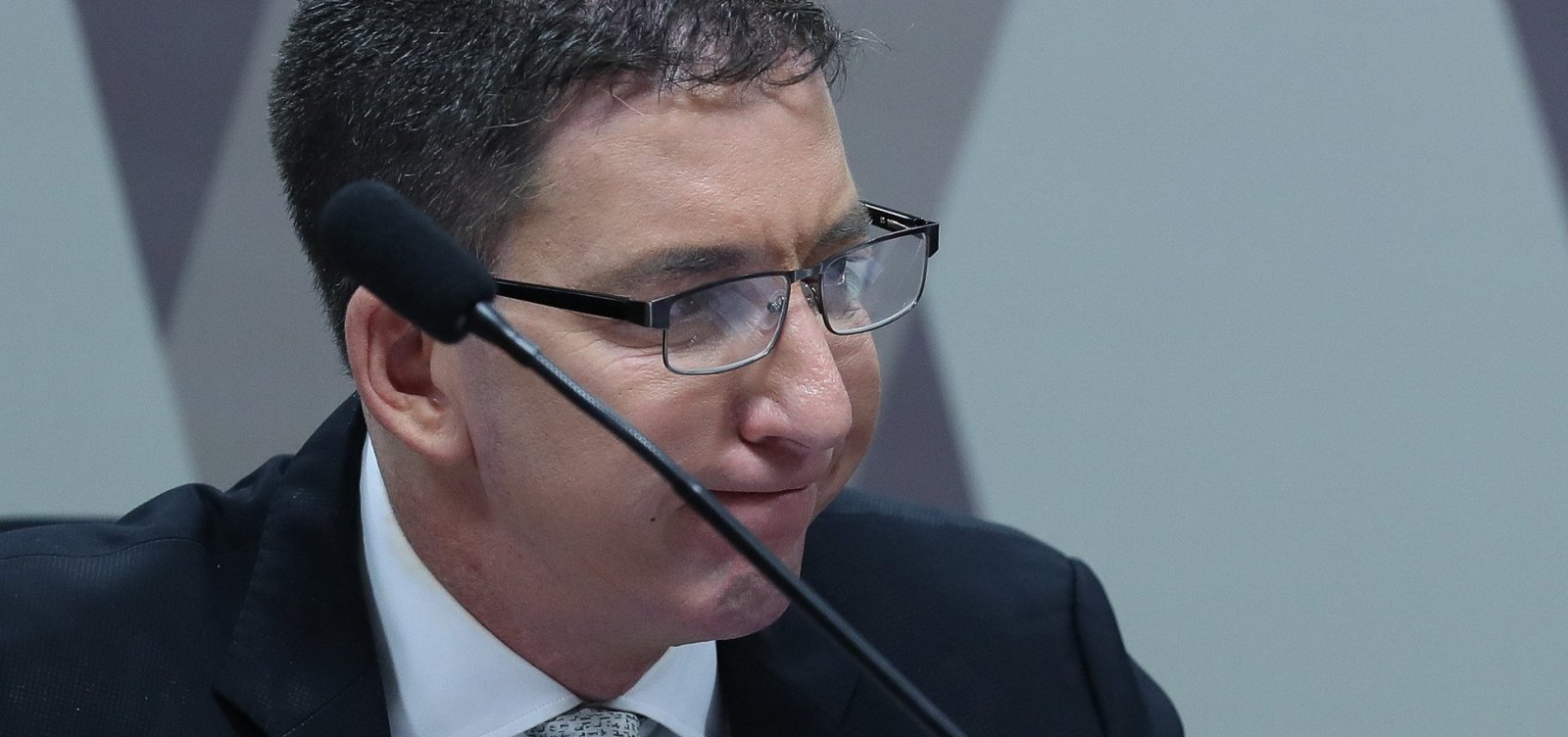 Vaza Jato: Glenn Greenwald e mais 6 pessoas são denunciadas pelo MPF 