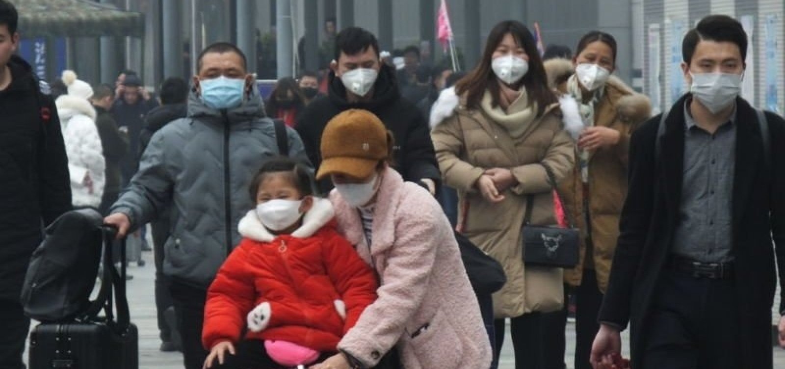 Sobe para nove números de mortes causadas por surto de vírus na China