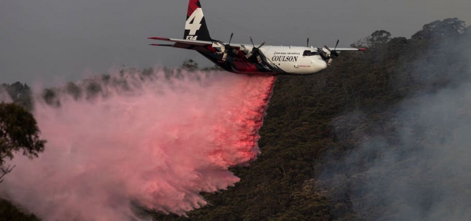 Avião que atuava no combate a incêndio na Austrália cai e três pessoas morrem
