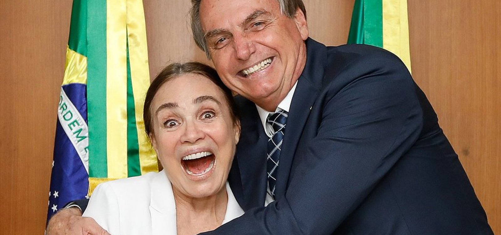 'Quarta ou quinta', diz Bolsonaro sobre 'casamento' com Regina Duarte