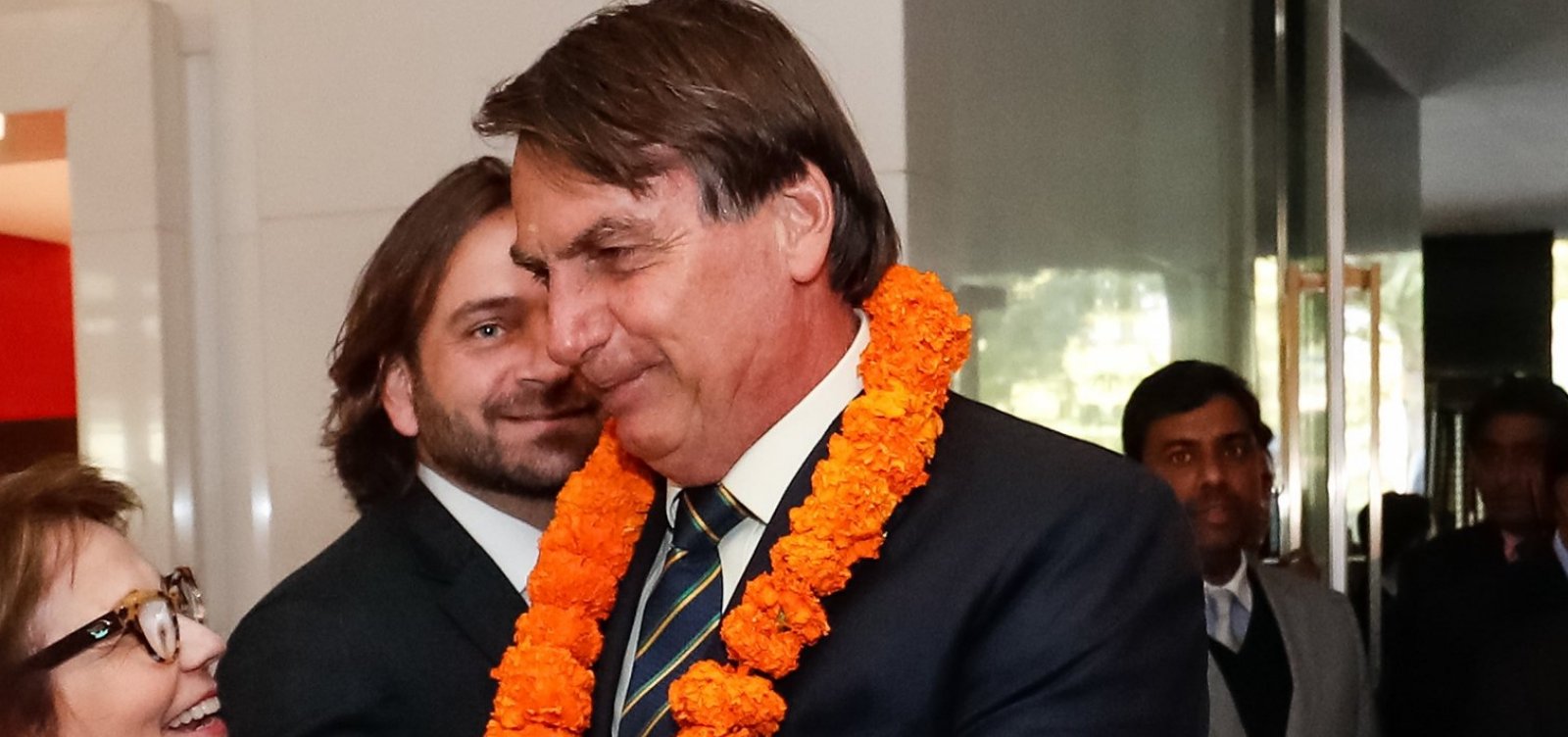 Bolsonaro recua e promete tornar sem efeito admissão de ex-número 2 da Casa Civil