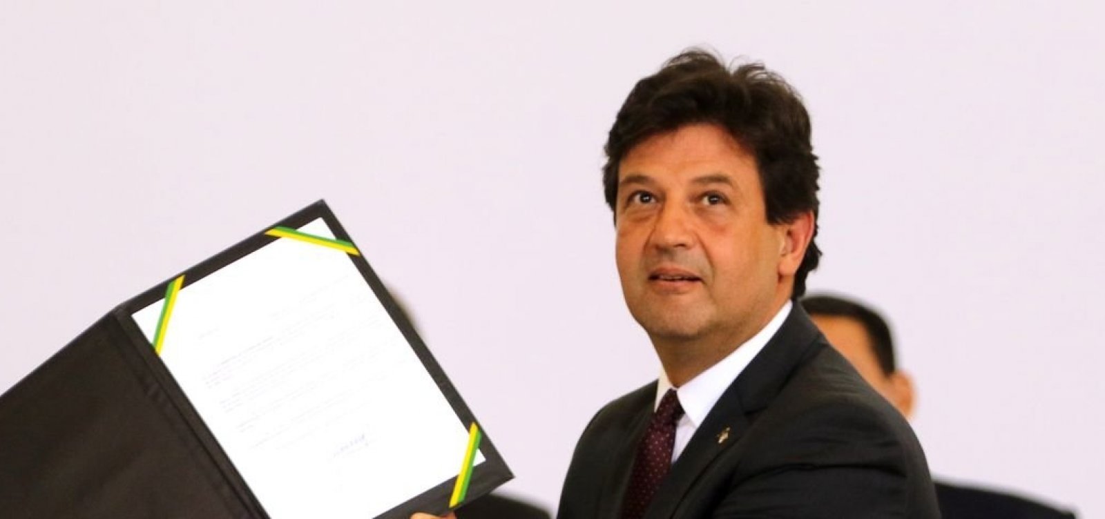 Governo decreta emergência na saúde pública por novo coronavírus