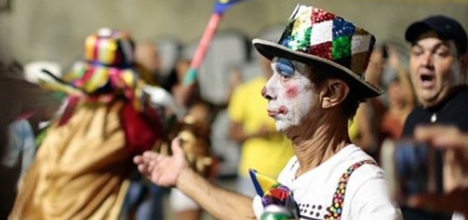 Desfile dos Palhaços do Rio Vermelho acontece neste sábado