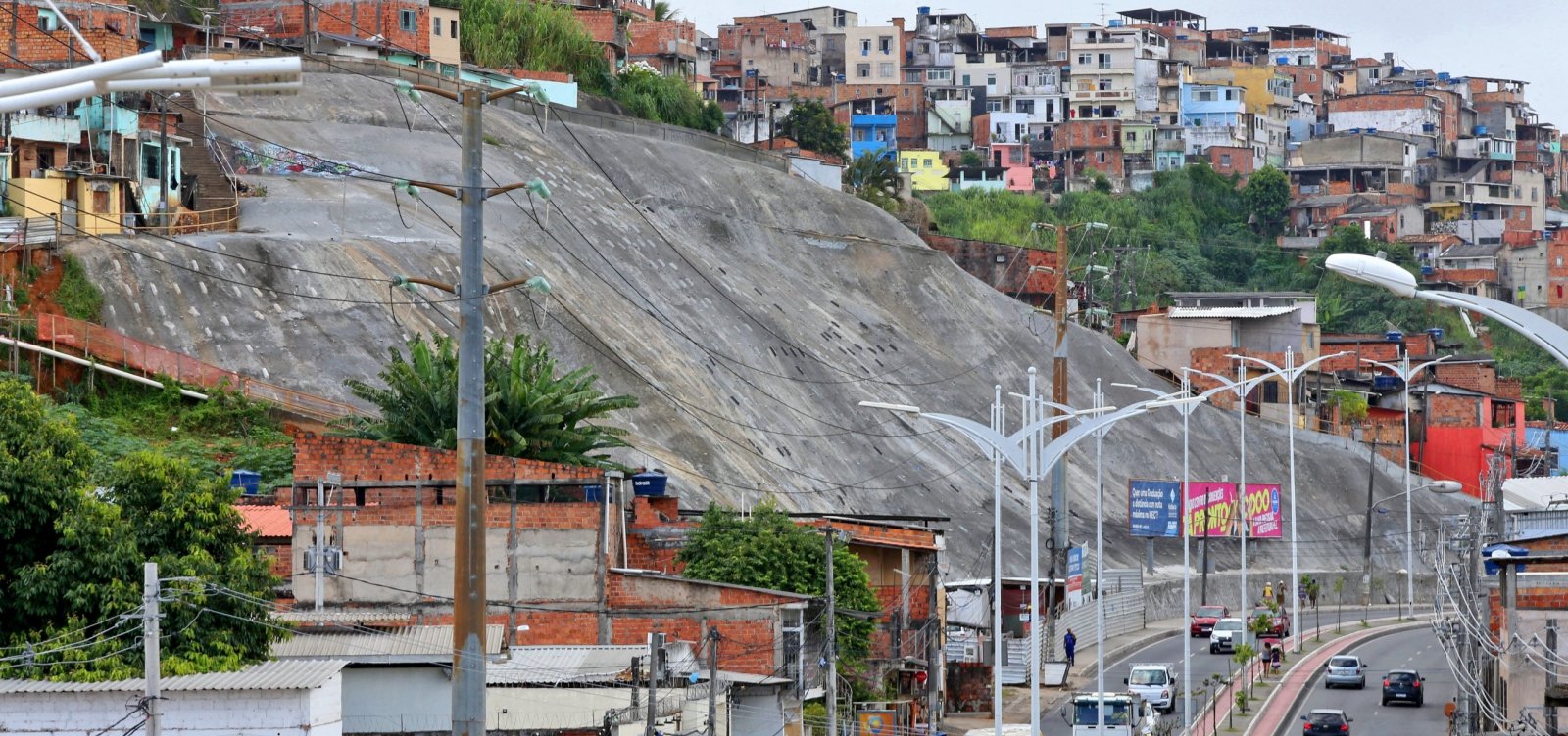 Governo ultrapassa número de 50 obras em contenções de encostas entregues em Salvador