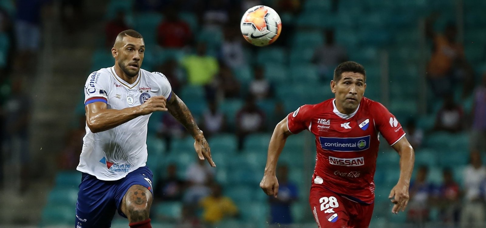 Fernandão responde torcedor sobre falta de oportunidade no Bahia: 'Fala com Roger'