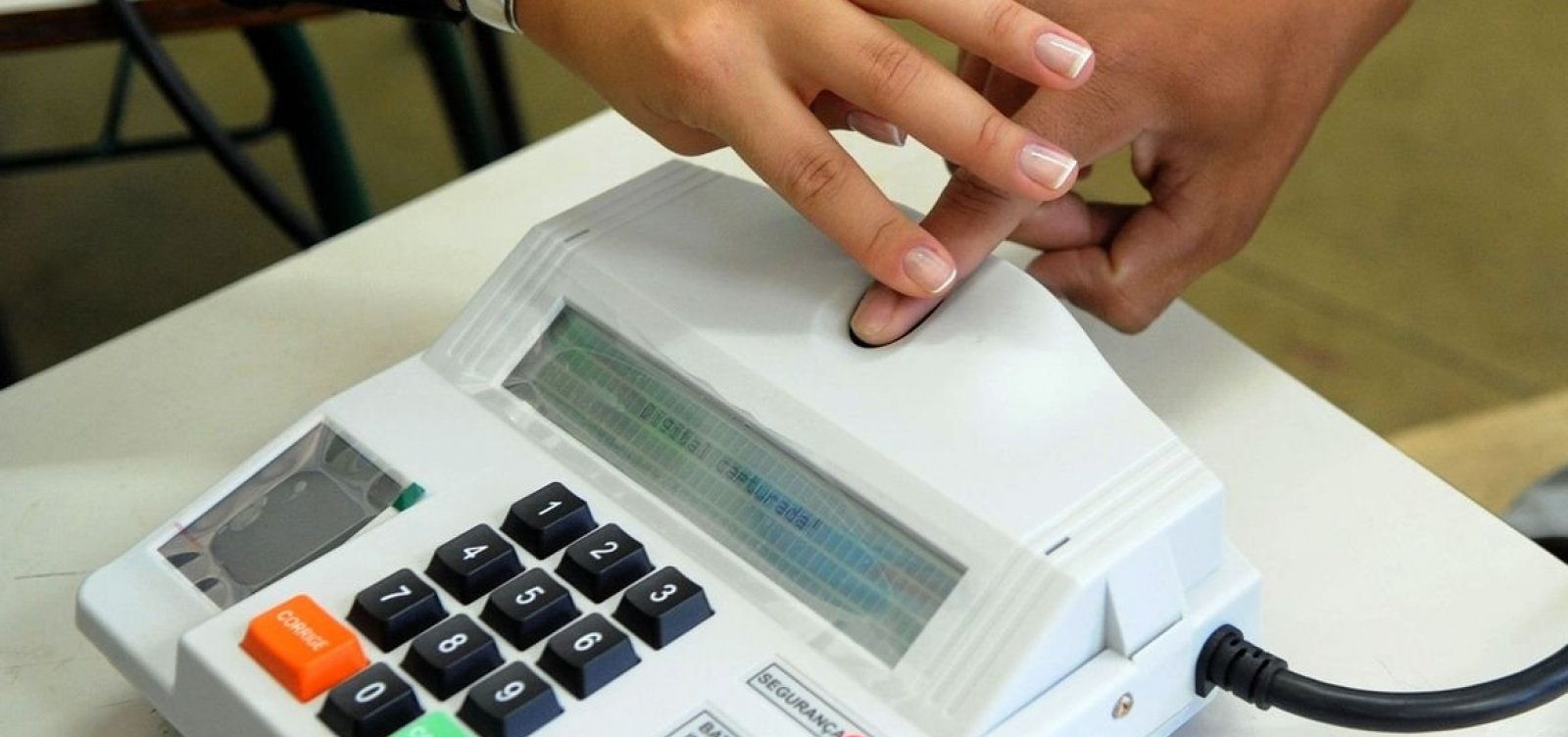 Eleitores baianos devem fazer recadastramento biométrico até a próxima terça-feira 