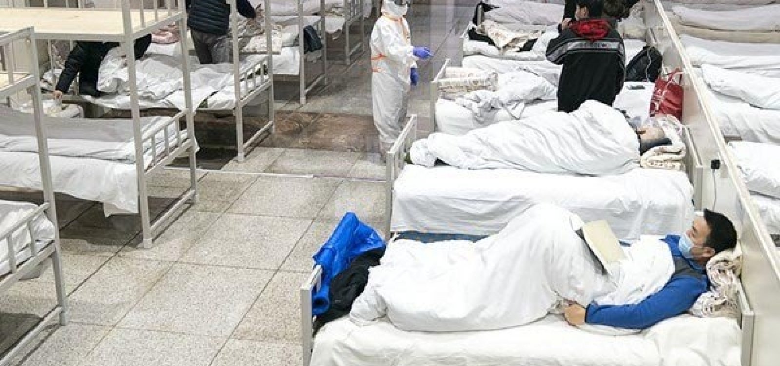 Diretor de hospital em Wuhan, na China, morre por novo coronavírus, diz jornal estatal chinês