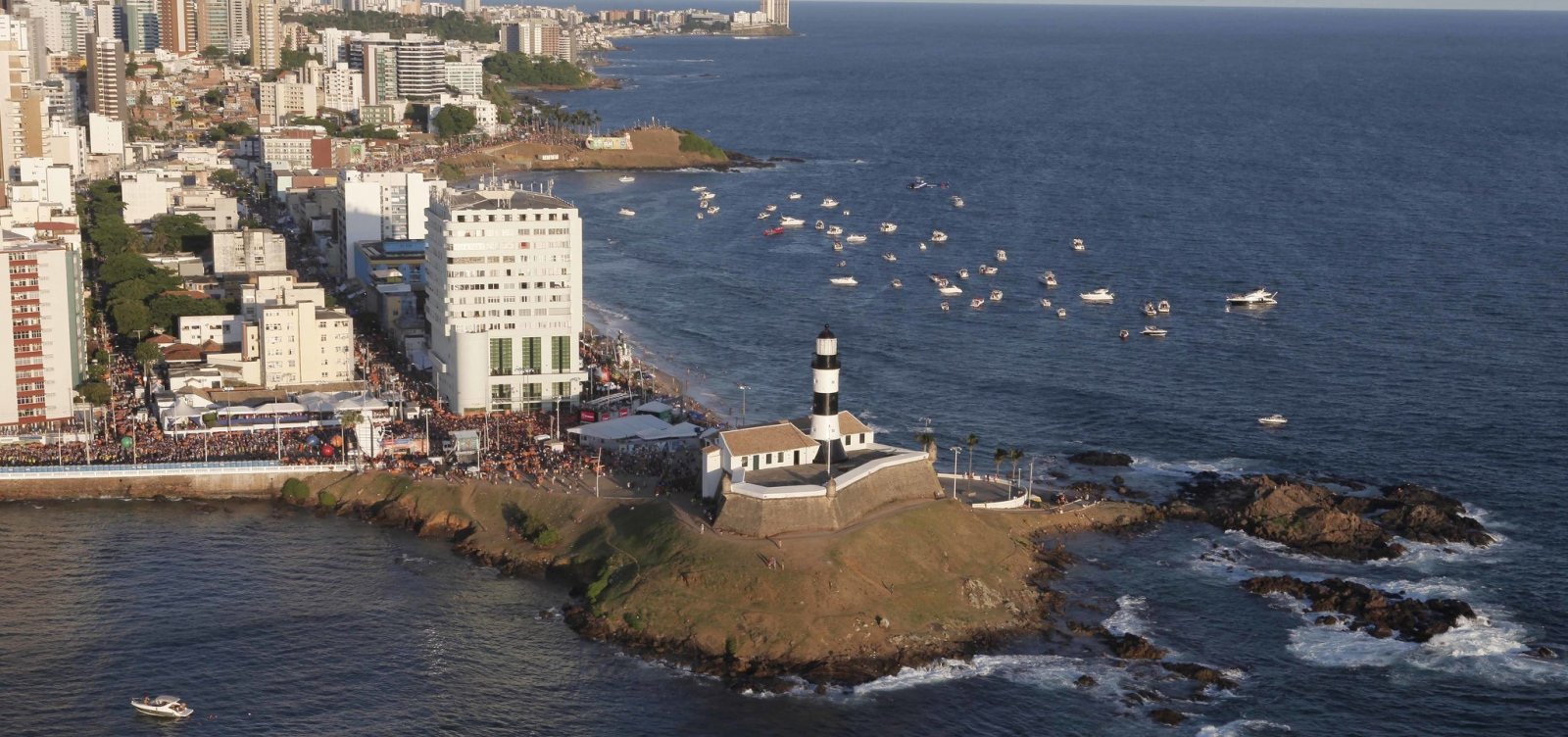 Governo federal decide cobrar aluguel de camarotes de Salvador