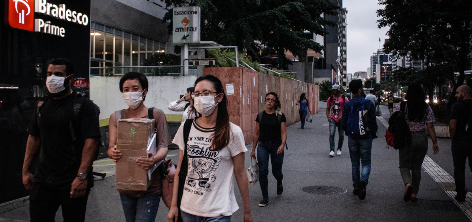 Brasil pode ter até 5 mil casos oficiais de covid-19 dentro de 8 dias