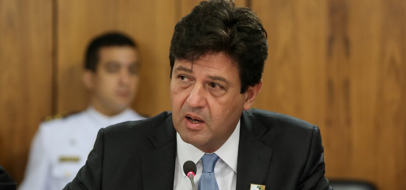Sistema de saúde do Brasil vai entrar em colapso em abril, diz ministro da Saúde 