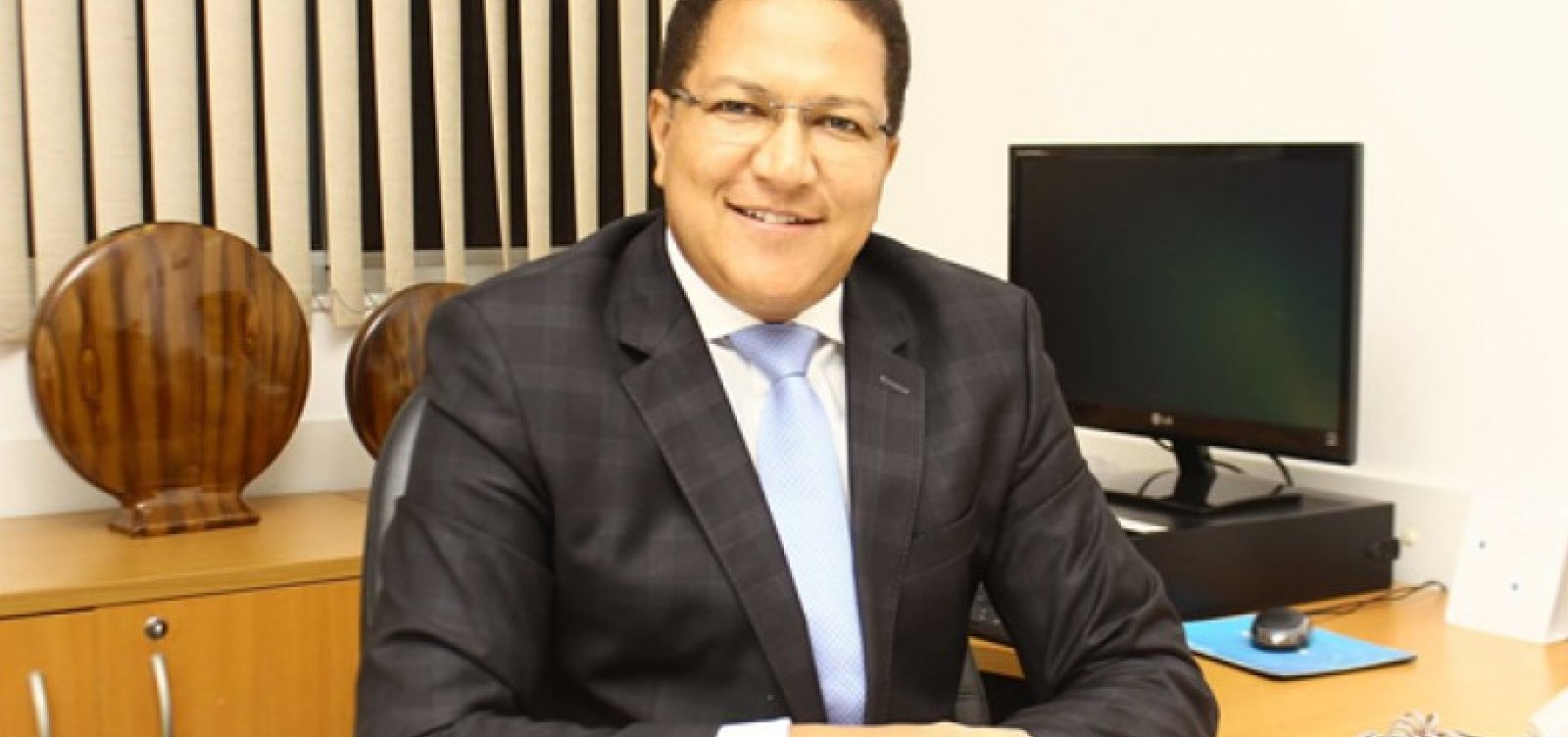 Ex-deputado estadual está em estado grave com sintoma de coronavírus em Itabuna