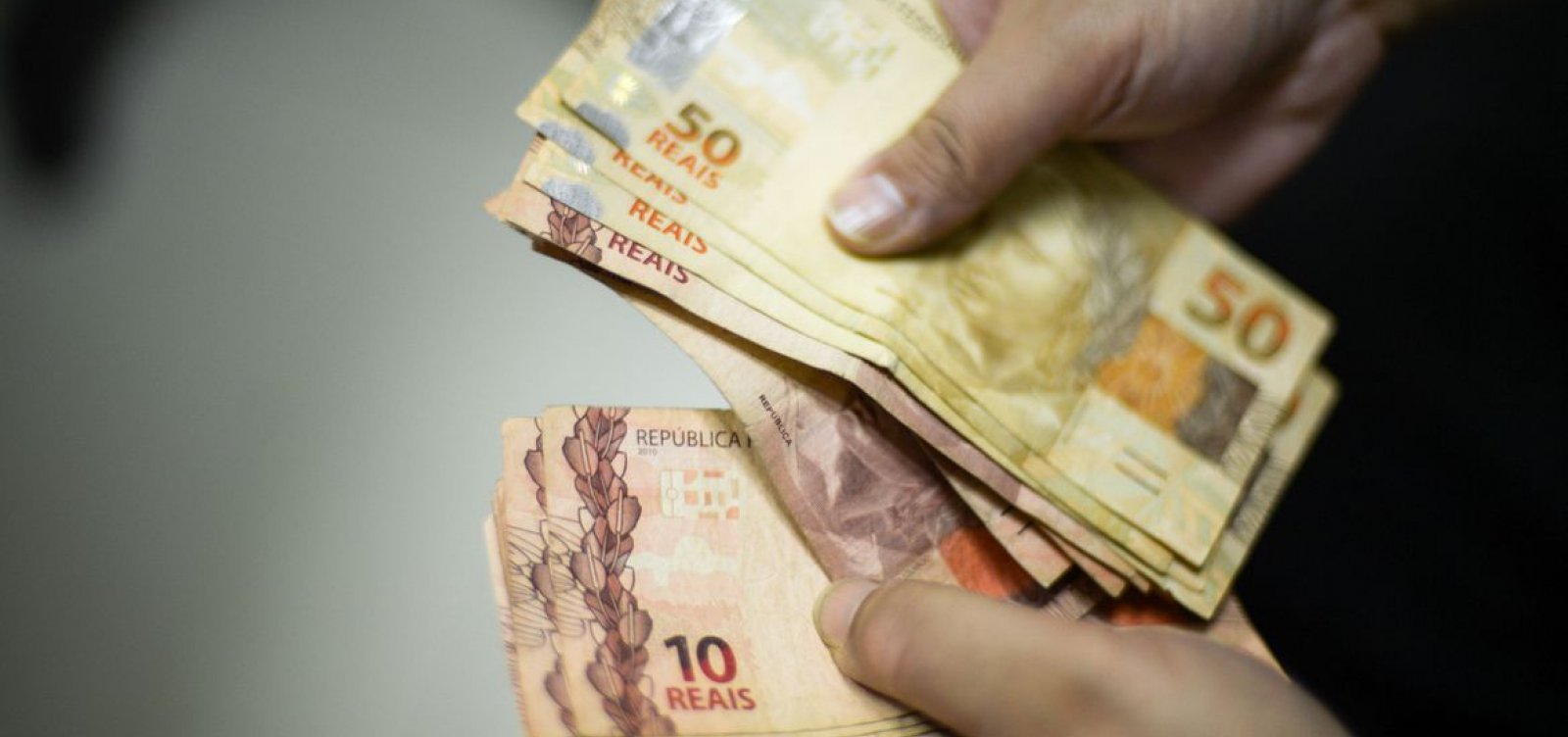 Governo anuncia R$ 40 bi em linha de crédito para financiar salários em pequenas e médias empresas