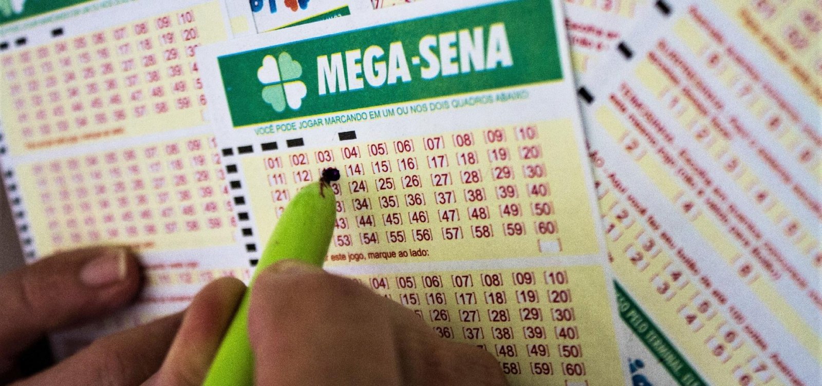 Mega-Sena: ninguém acerta as seis dezenas e prêmio vai a R$ 4,8 milhões