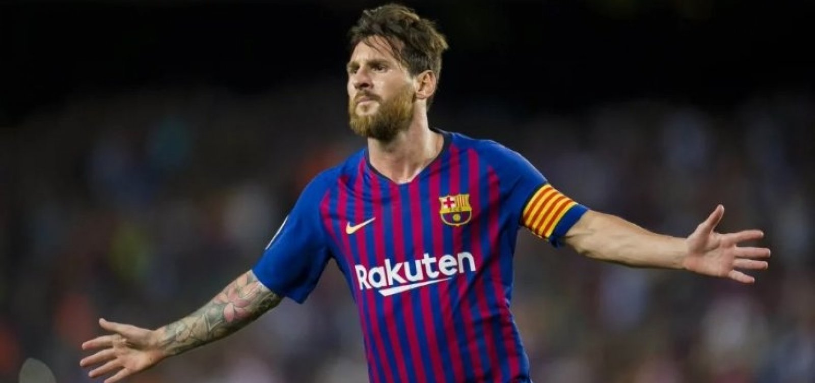 Messi anuncia que jogadores do Barcelona aceitaram redução de 70% do salário durante pandemia