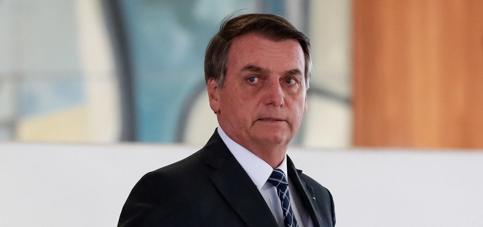 Jornalistas abandonam coletiva após Bolsonaro incentivar ofensas de apoiadores; veja vídeo