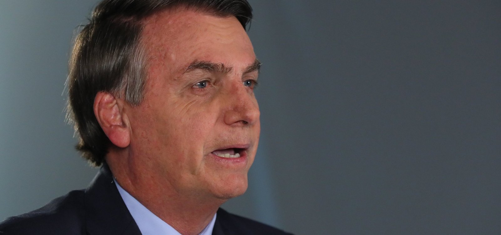 Depois de pregar união, Bolsonaro posta vídeo com ataque a governadores