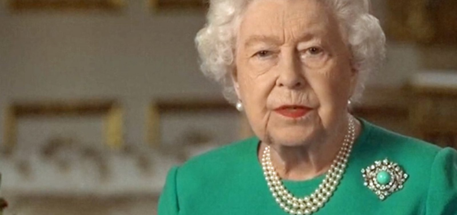 Em discurso raro, rainha Elizabeth II diz a britânicos: 'Vamos nos encontrar novamente'
