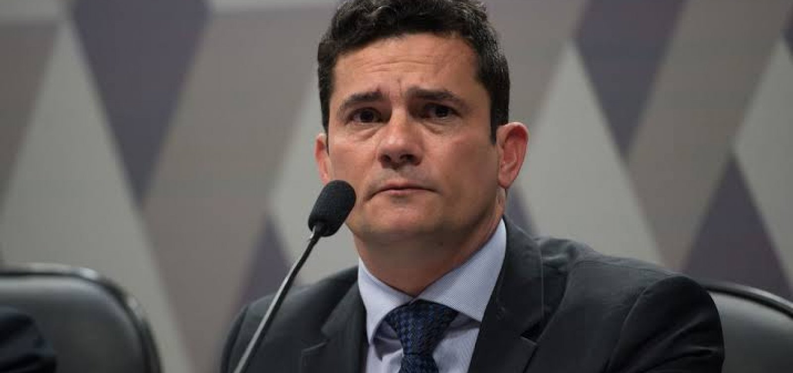 Moro apresenta mensagens de Bolsonaro cobrando troca na PF após inquérito contra bolsonaristas