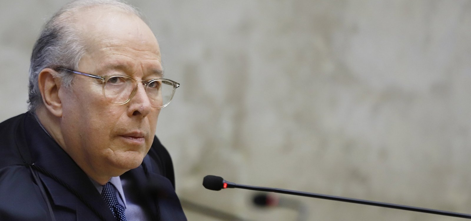 Decano do STF dá 5 dias para PF ouvir Moro sobre acusações contra Bolsonaro