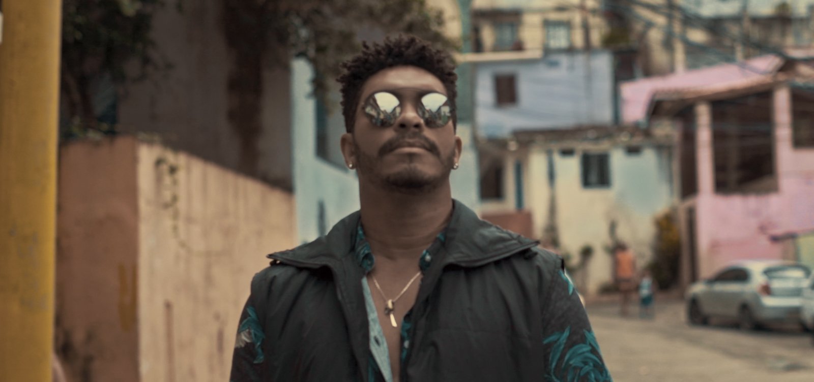 Macaco Live recebe Denny Denan hoje