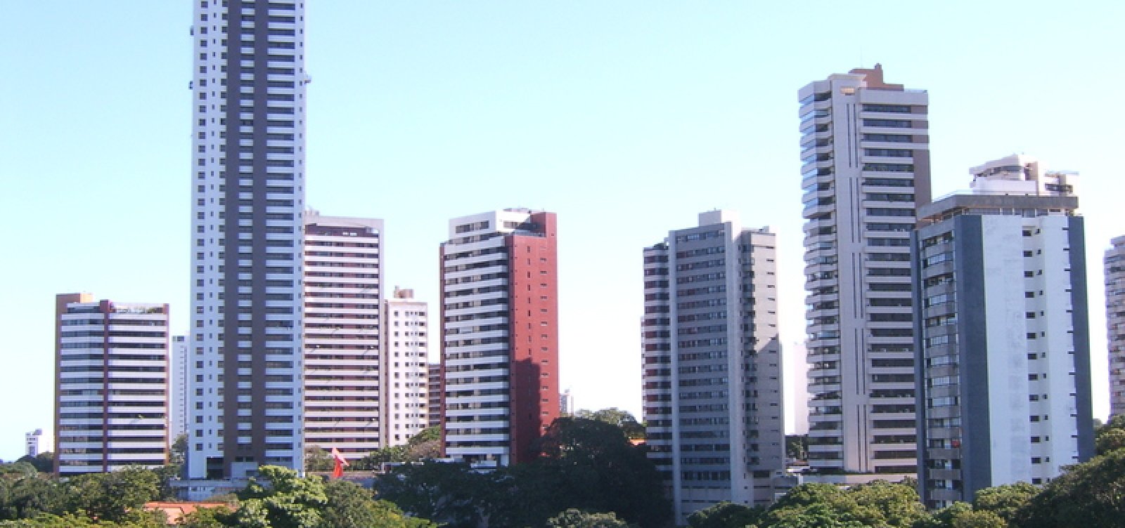 Bairros nobres de Salvador lideram lista de maiores fluxos de veículos durante pandemia