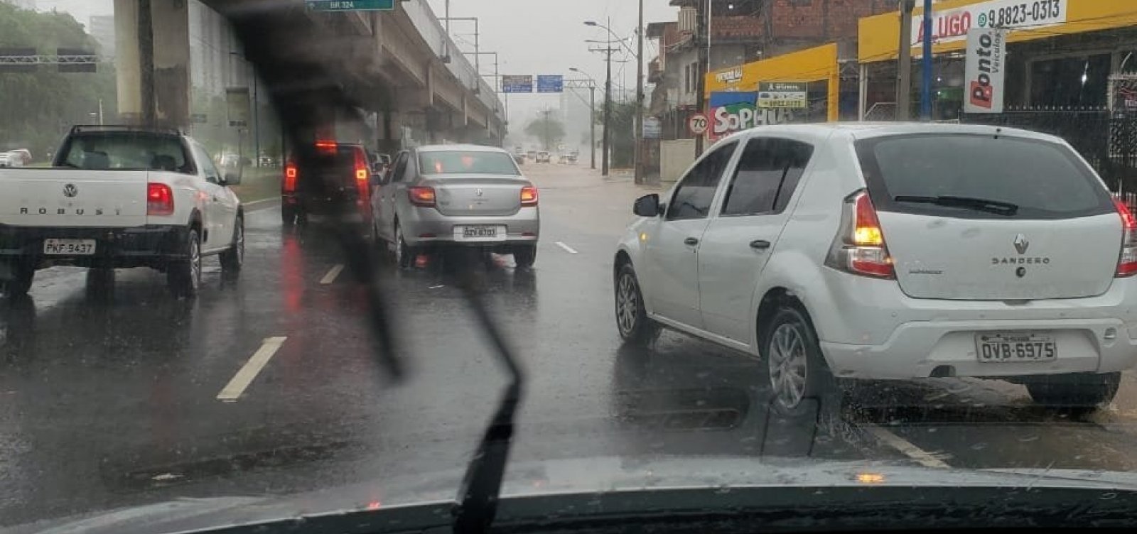 Chuva causa transtornos em Salvador; Codesal alerta para alto risco de deslizamentos
