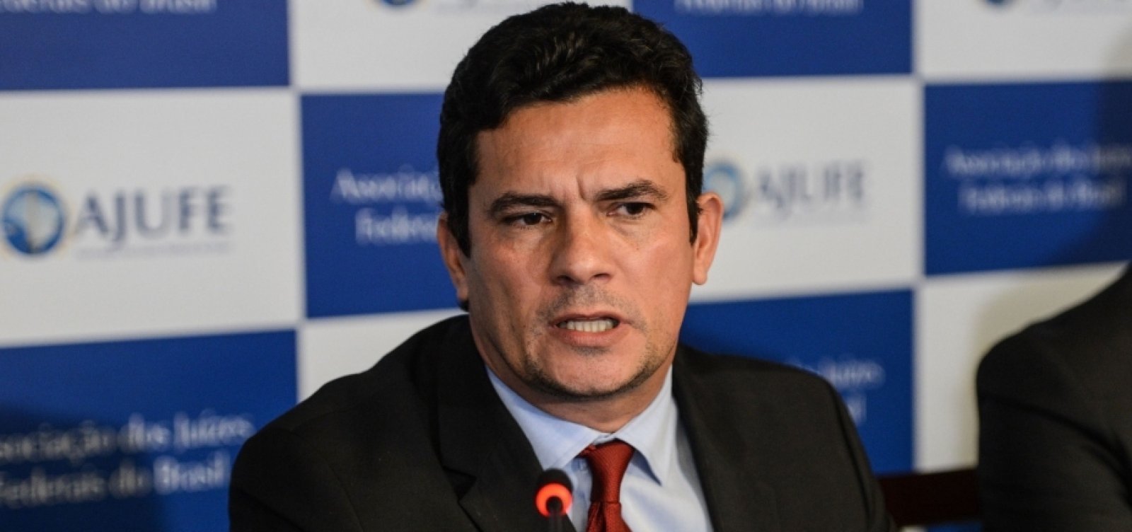 Após falas de Lula e Bolsonaro, Moro afirma que ‘coronavírus não é piada nem algo positivo’