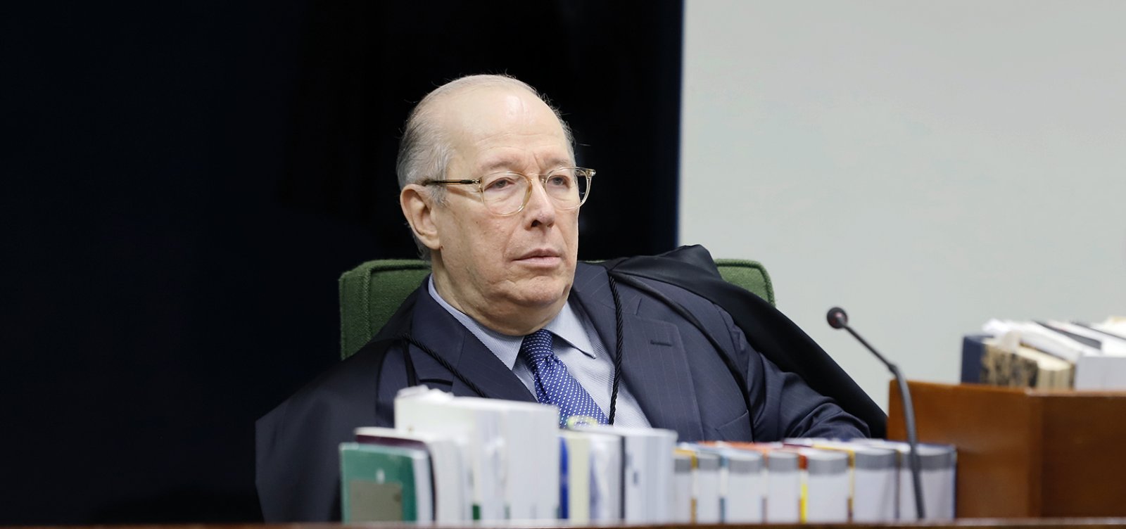 Celso de Mello autoriza divulgação de vídeo de reunião ministerial de Bolsonaro