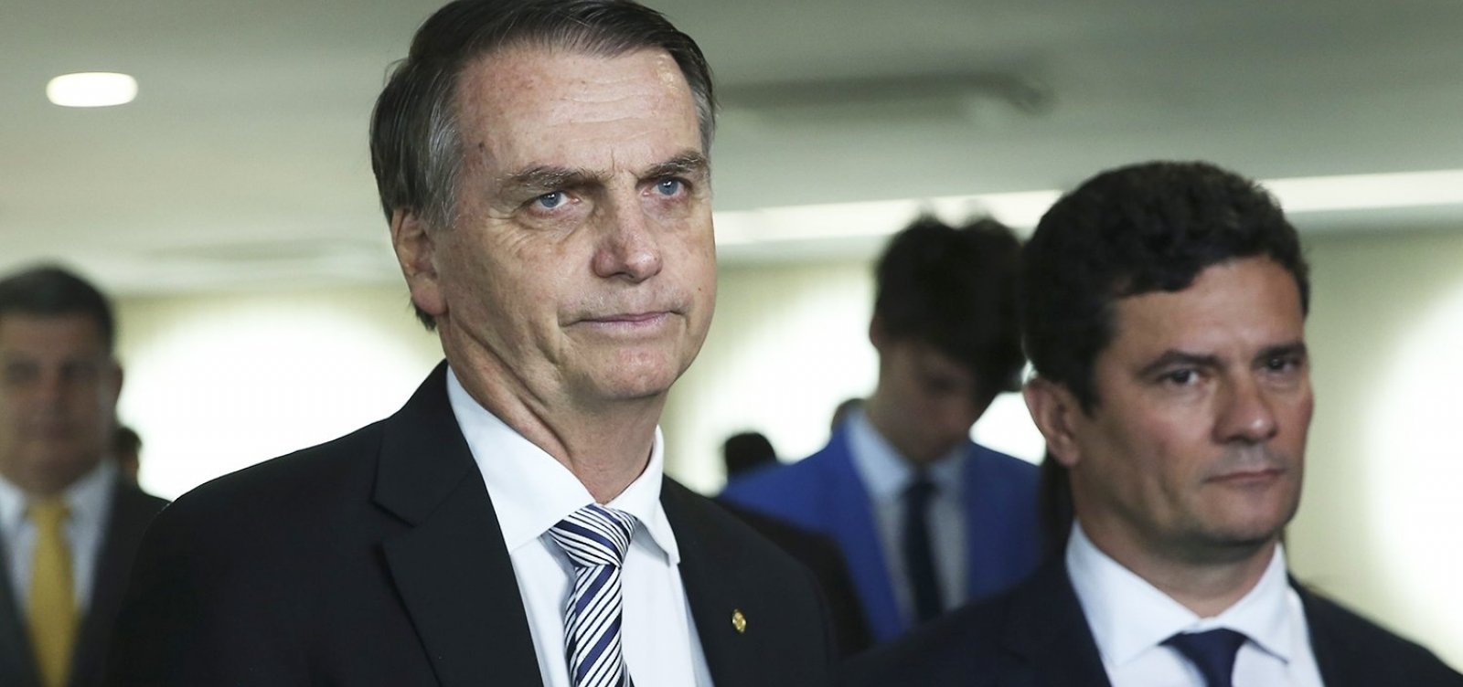 'Moro, Valeixo sai esta semana', diz Bolsonaro em mensagem antes de reunião ministerial