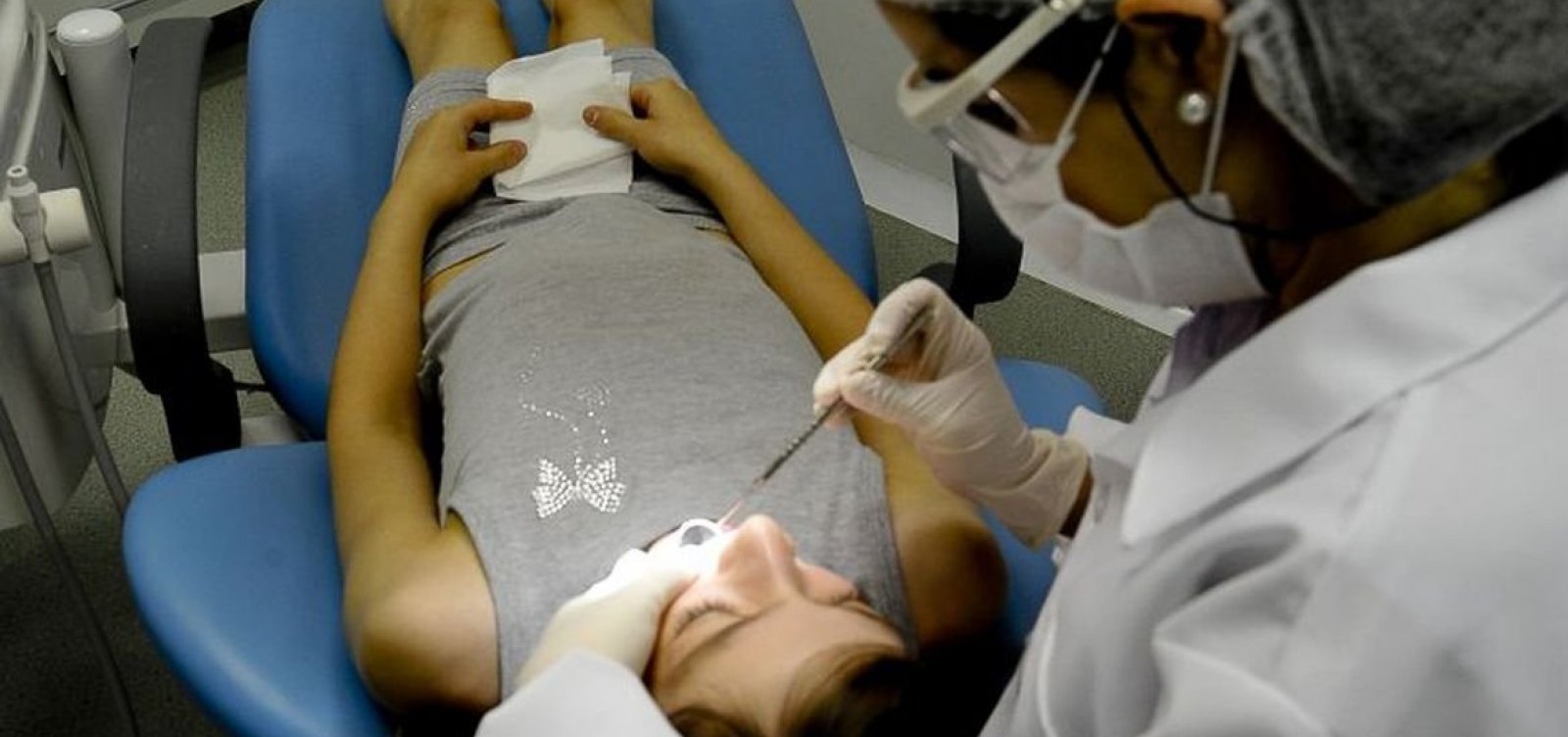 Prefeitura de Salvador flexibiliza funcionamento de clínicas odontológicas e comércio