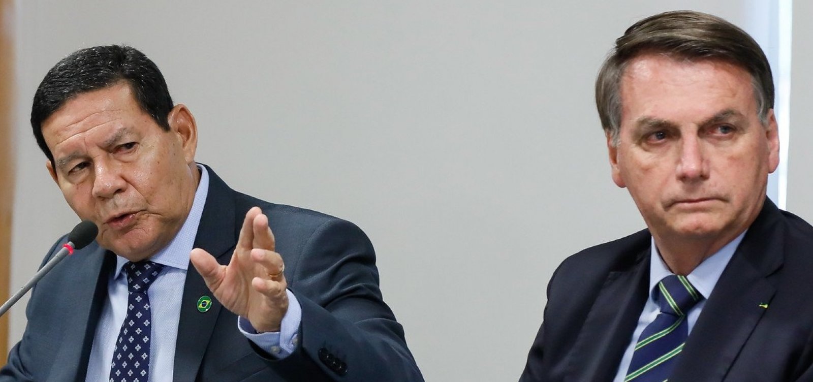 TSE inicia julgamento de ação que pede cassação da chapa Bolsonaro-Mourão