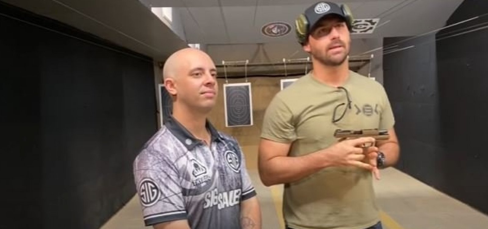 Exército avalia parceria com empresa de armas apoiada por filho de Bolsonaro