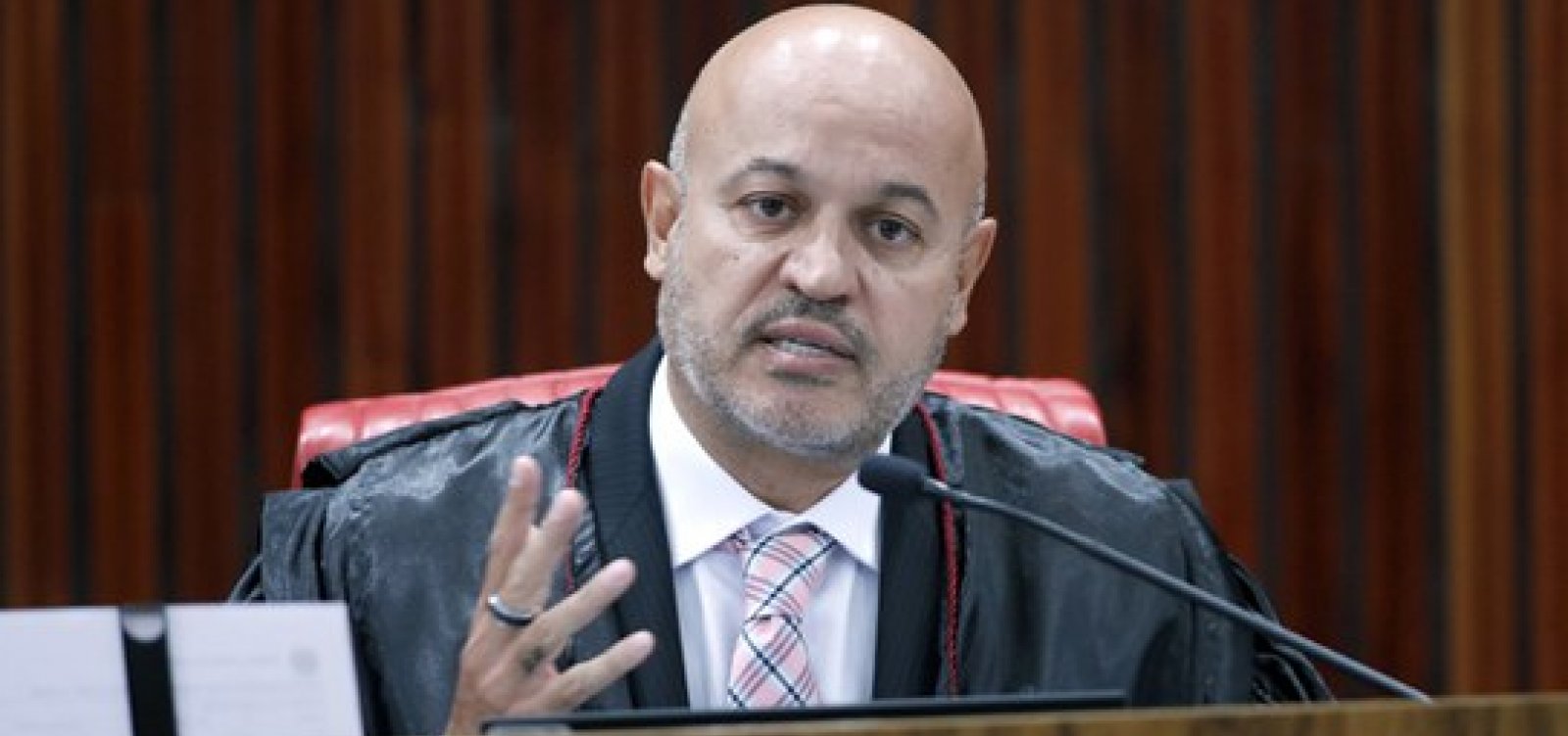 PGR envia ao Congresso parecer contra adiamento das eleições municipais