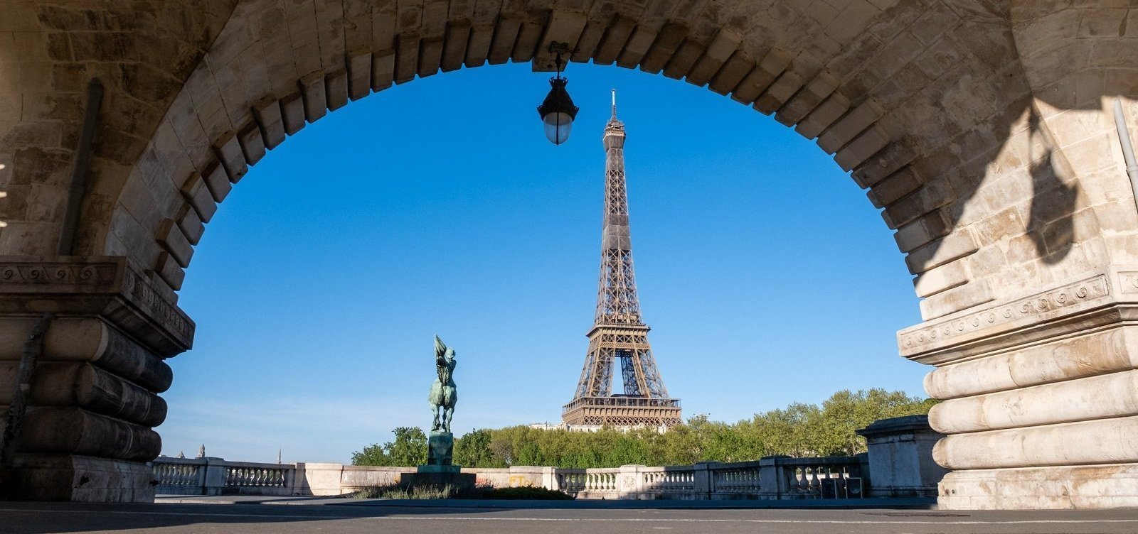Cartão-postal de Paris, Torre Eiffel será reaberta para visitação em 25 de junho