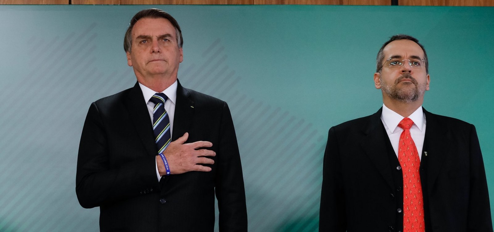 Bolsonaro autoriza MEC a escolher reitores temporários de universidades durante pandemia