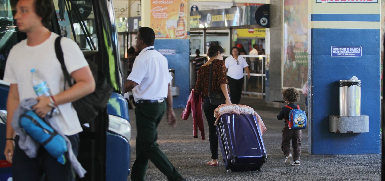 Bahia tem mais cinco cidades com transporte suspenso; total chega a 308