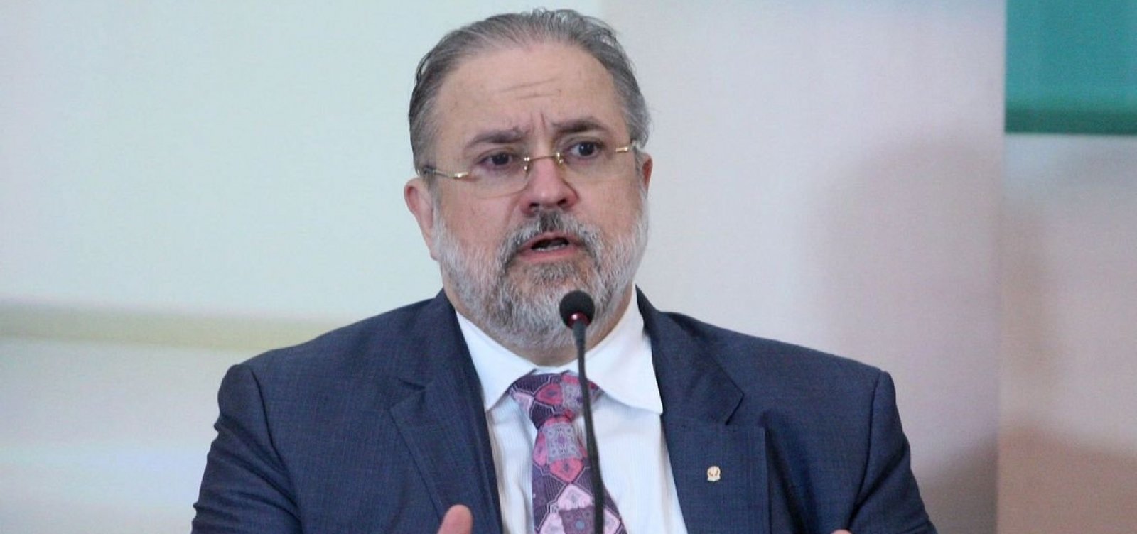 Aras diz que concorda com inquérito das fake news