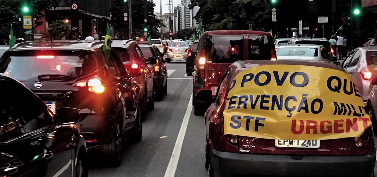 Polícia Federal cumpre 21 mandados em inquérito que investiga atos contra democracia