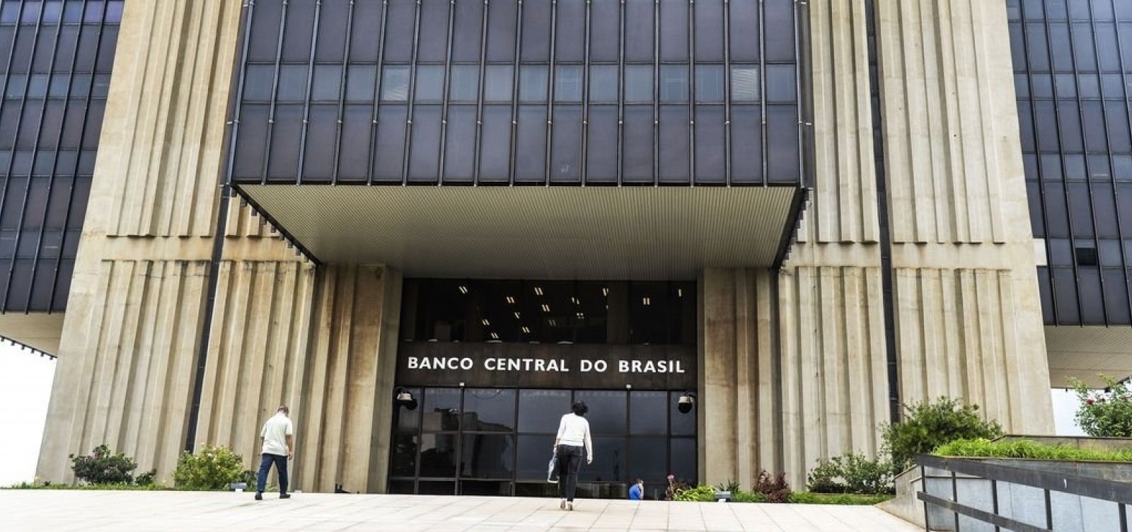 Banco Central reduz taxa básica de juros Selic de 3% para 2,25%